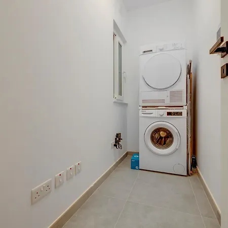 Apartment Upscale 2br By The Promenade *