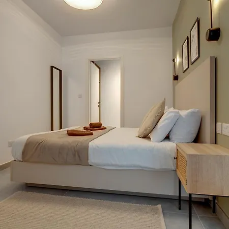 Apartment Upscale 2br By The Promenade *