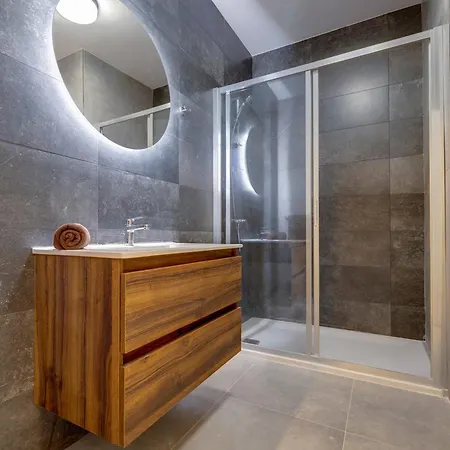 Apartamento Upscale 2br By The Promenade *