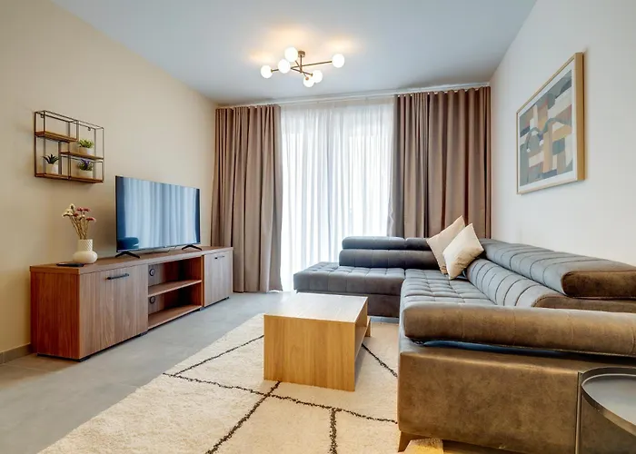 Upscale 2br By The Promenade * Sliema
