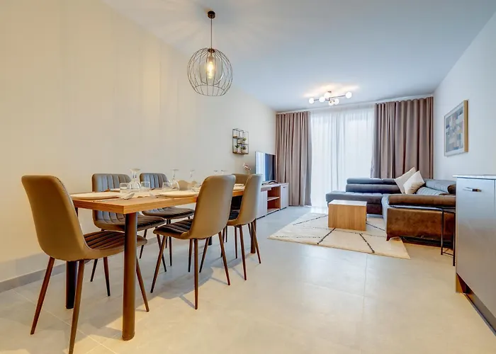 Upscale 2br By The Promenade Sliema