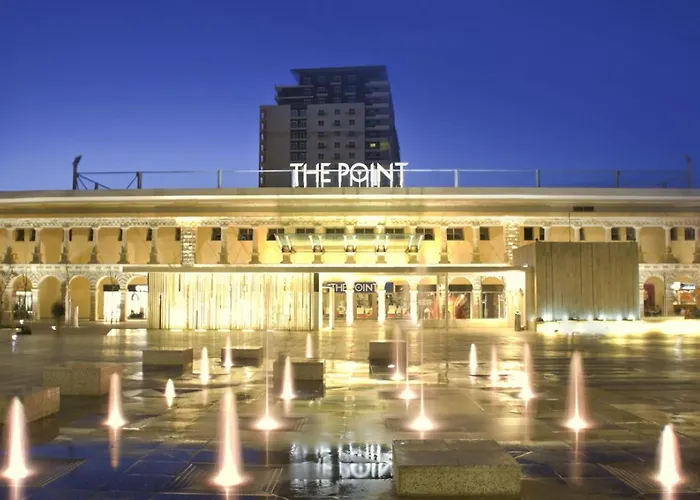 Upscale 2br By The Promenade *