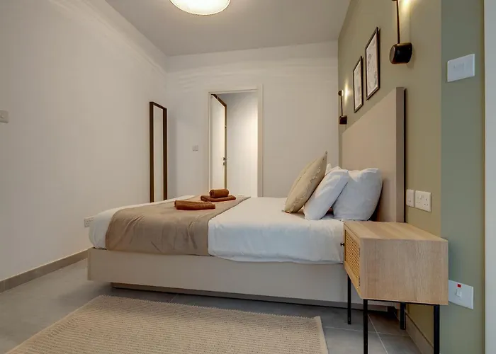 Apartment Upscale 2br By The Promenade *