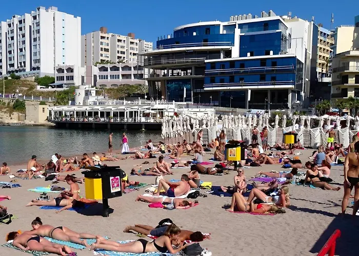 Upscale 2br By The Promenade *